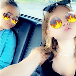 Meet your Posher, Taylor